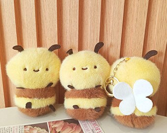 Bee plush keychain