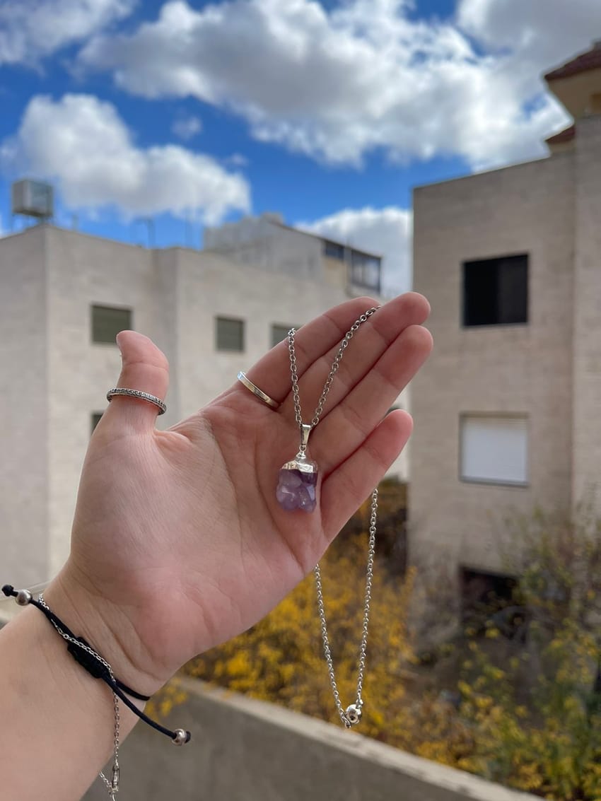 purple crystel necklace