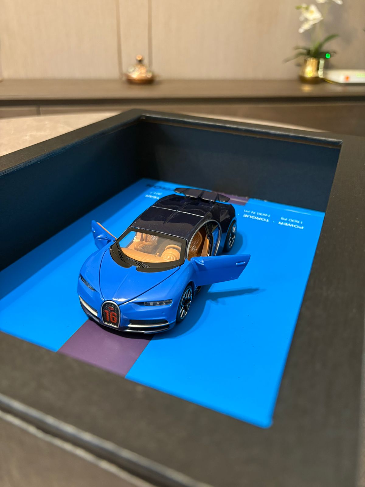 Blue Bugatti Veyron 3D Frame – 32cm x 23cm