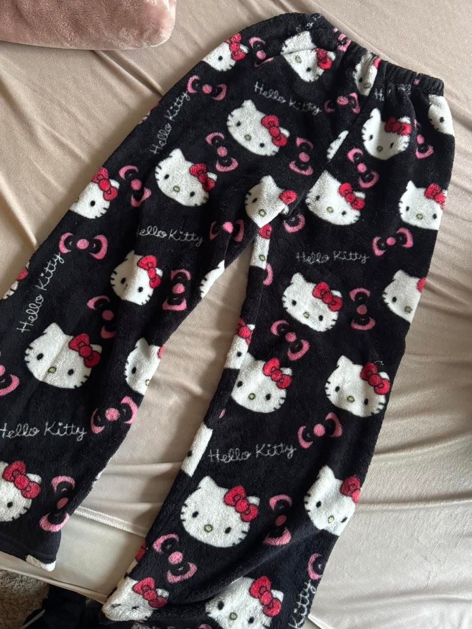 Black hello kitty pajama pants (winter material)(خامة شتوية)