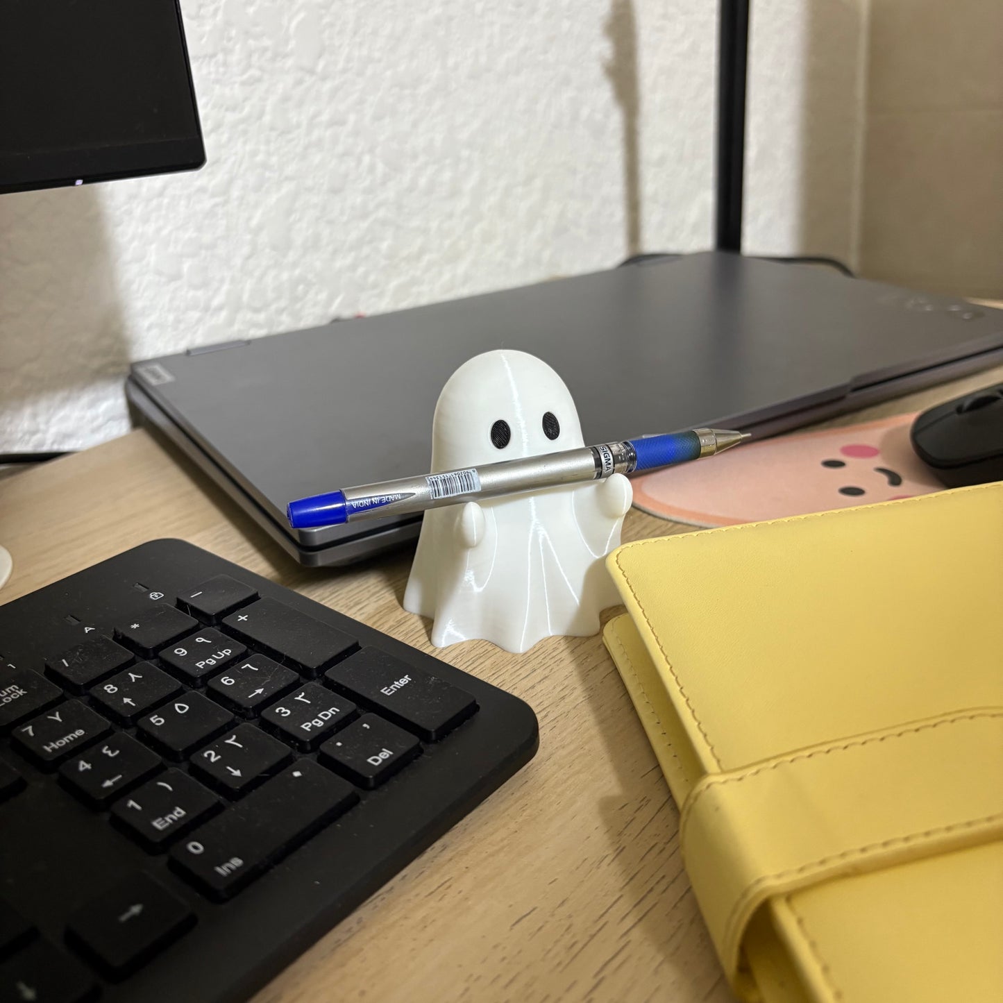 Ghost pen holder