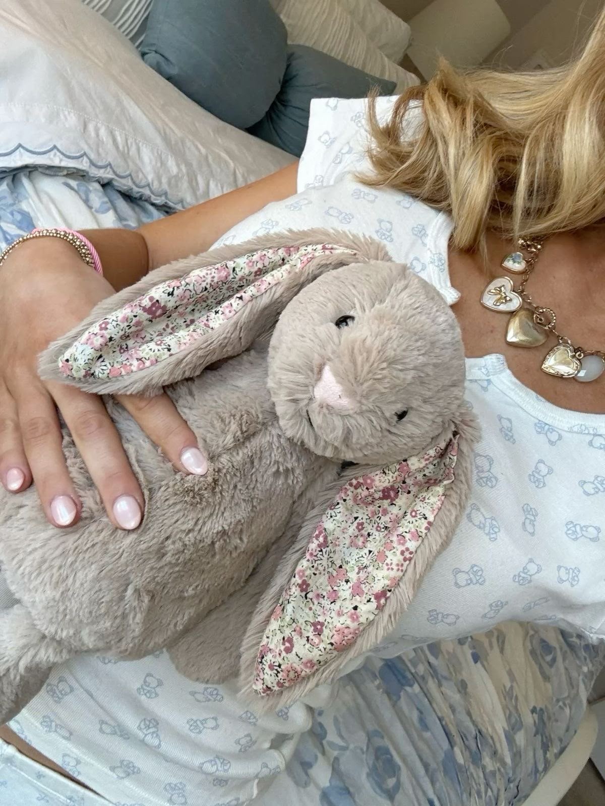 Floral Bunny plush - Biege - 30 cm