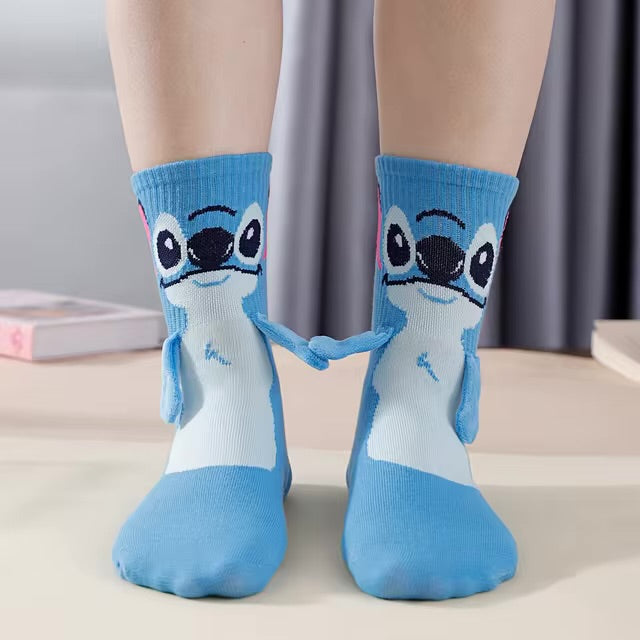 Holding hands stitch socks