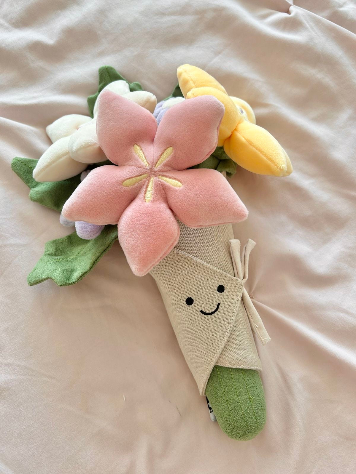 Flower bouquet plush - 30 cm