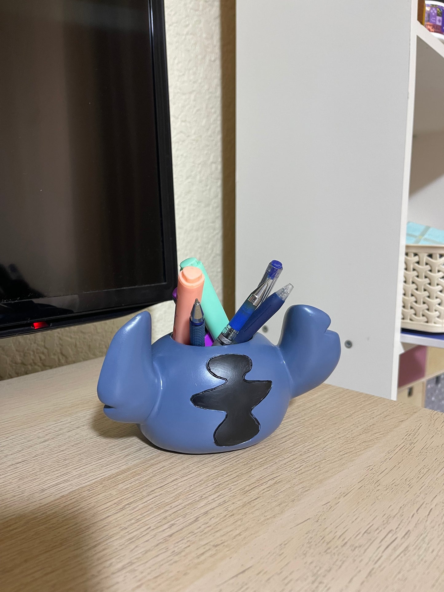 Stitch pencil and pens holder