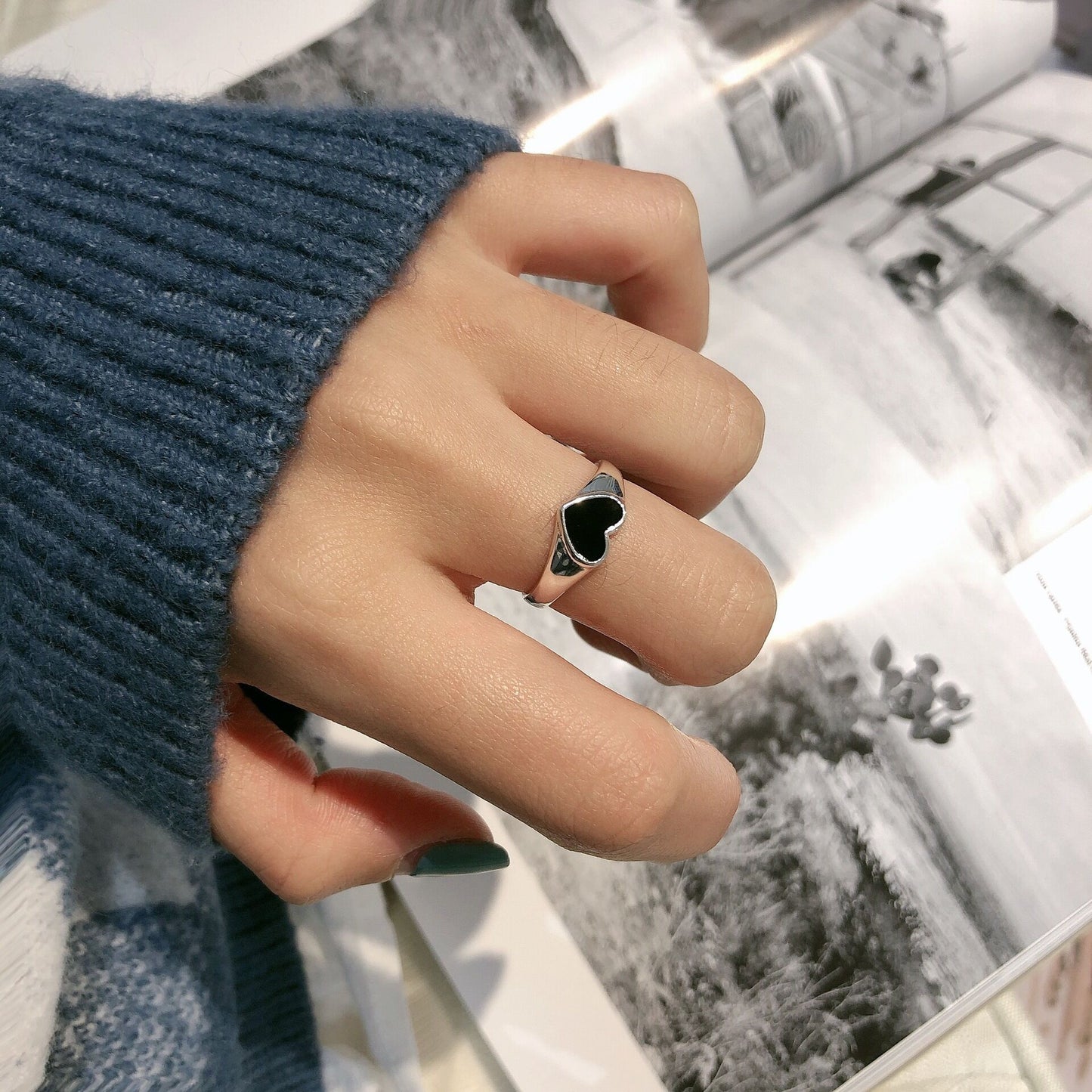 Black Heart Signet Adjustable Ring - 925 Sterling Silver