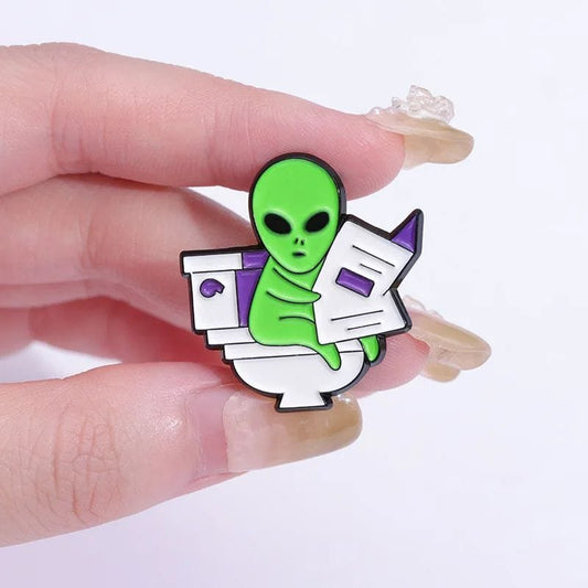 Buy Alien on Toilet Pin at Pinky Promise