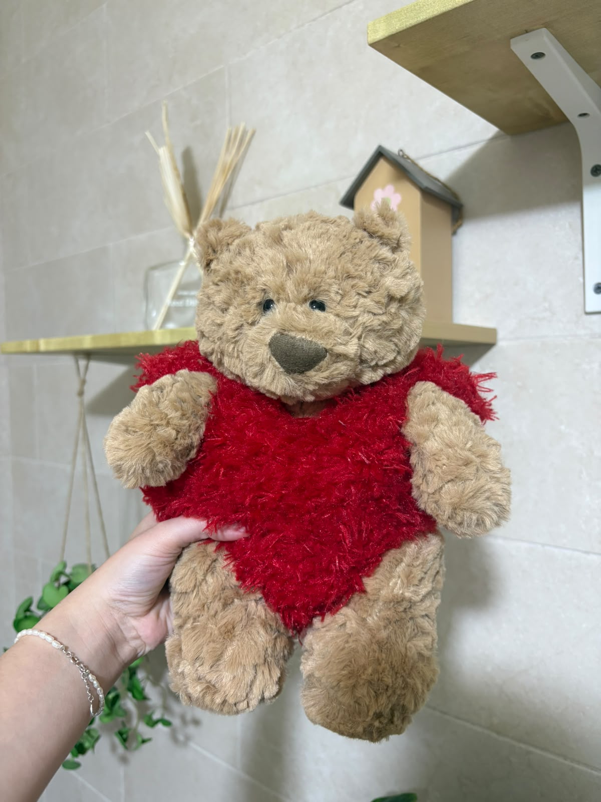 Bear in a heart outfit plush - 26 cm - Photo 8 | Pinky Promise