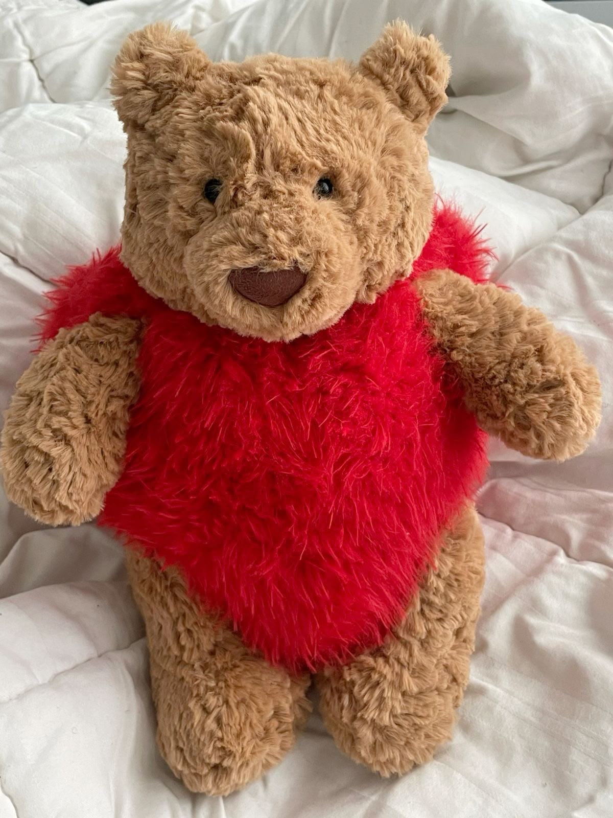 Bear in a heart outfit plush - 26 cm - Photo 10 | Pinky Promise