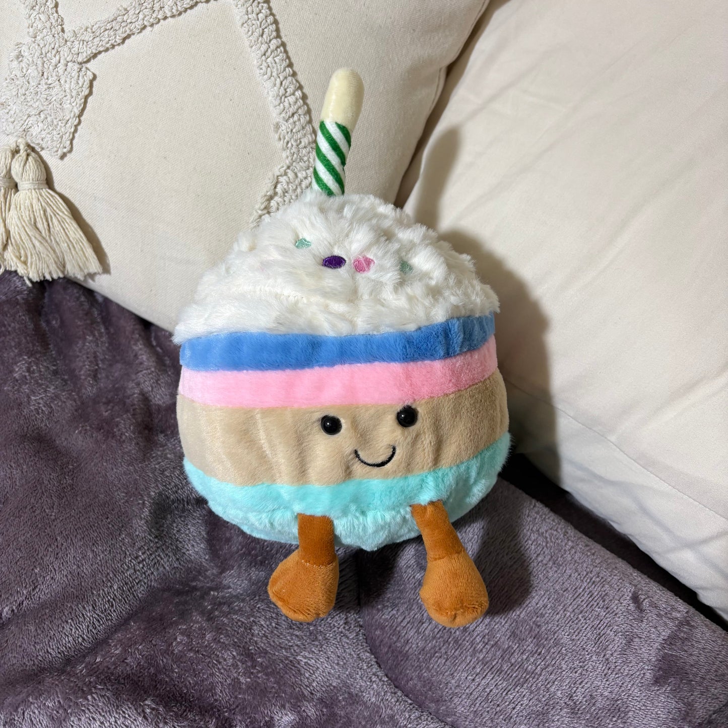 birthday cake plush toy - 25 cm - Photo 6 | Pinky Promise