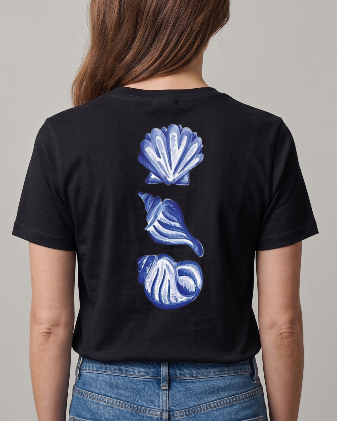 Blue Shells T-shirt - Front and back - Close Up | Pinky Promise