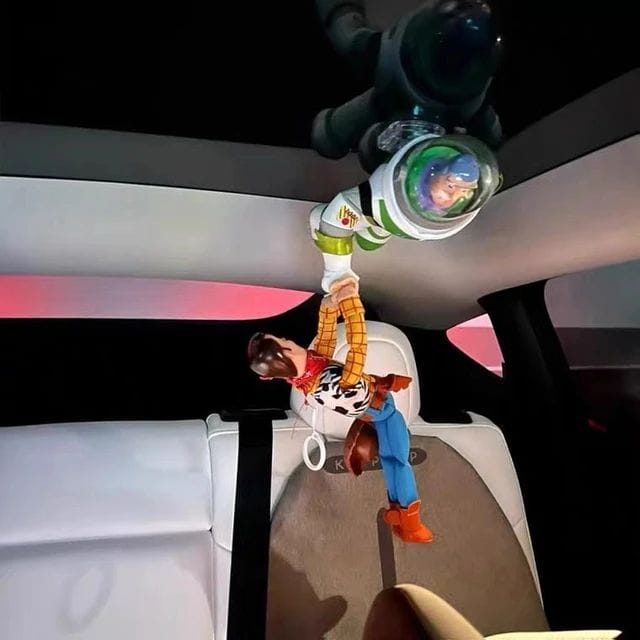 buzz lightyear and woody hang toy - Close Up | Pinky Promise