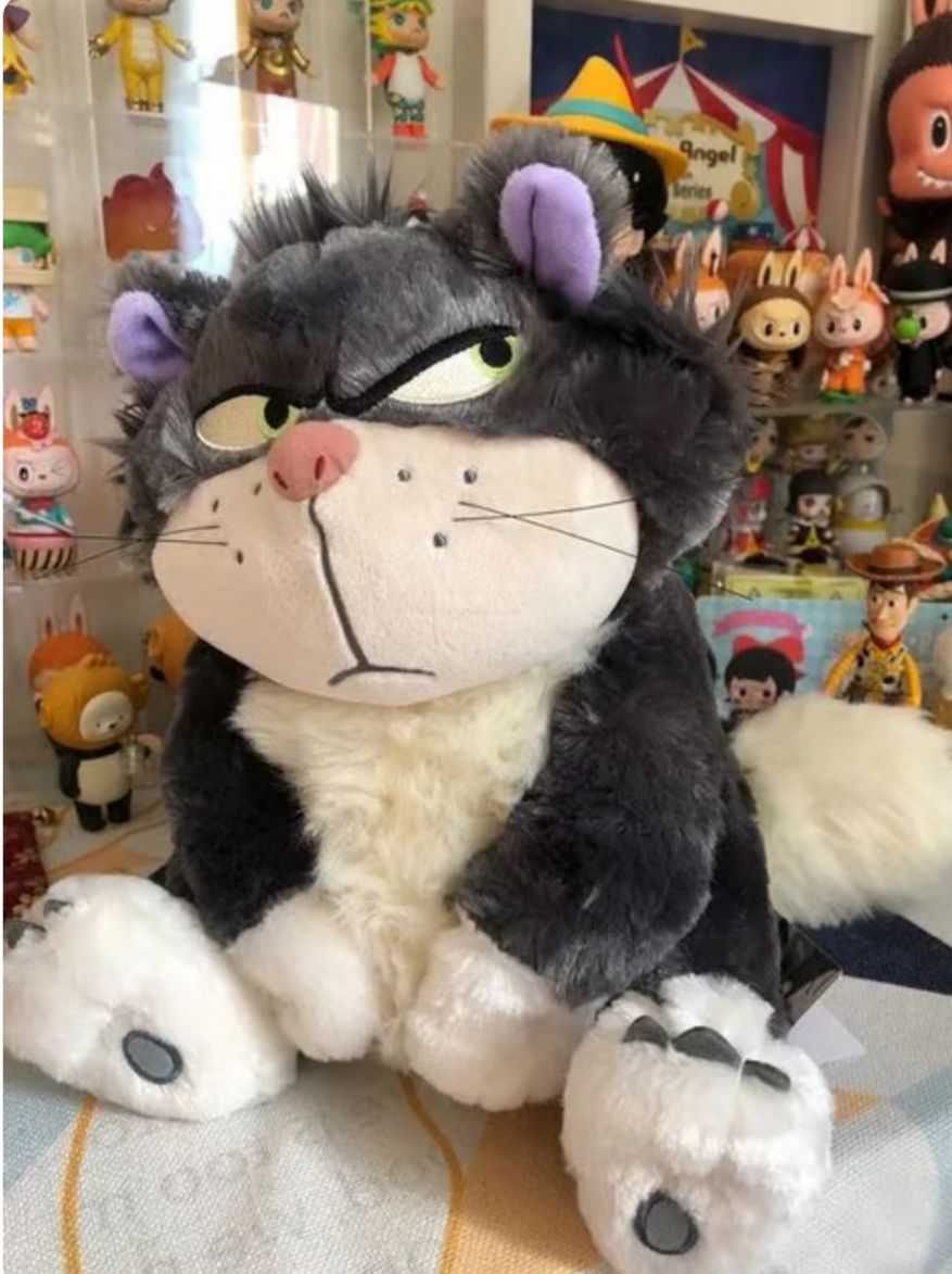 Cinderella Lucifer cat side eye plush - Photo 4 | Pinky Promise