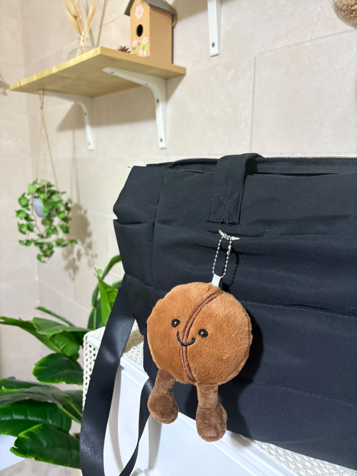 Coffee bean plush keychain - 14 cm - Photo 8 | Pinky Promise