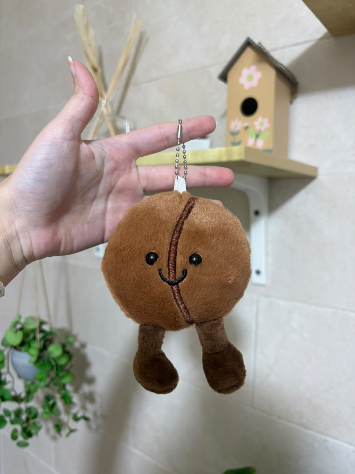 Coffee bean plush keychain - 14 cm - Photo 9 | Pinky Promise
