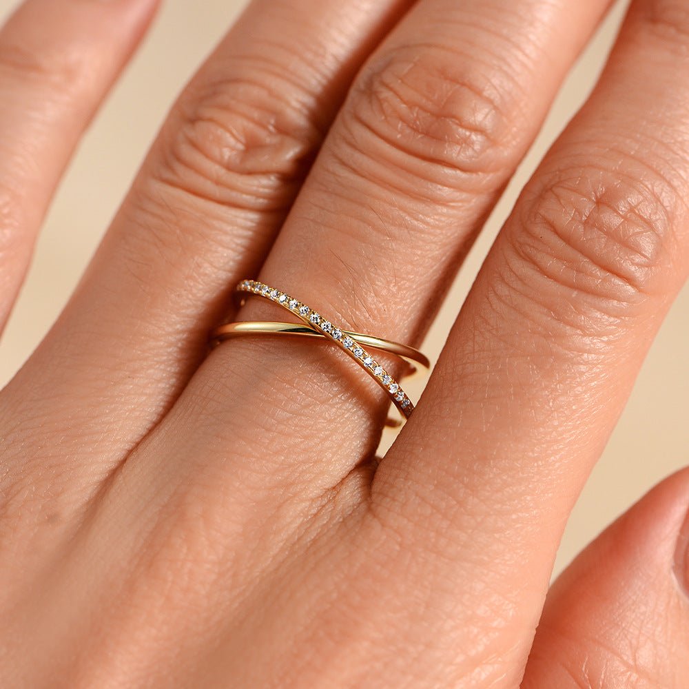 Crisscross Pavé X Ring – 925 Sterling Silver, Gold Plated - Photo 9 | Pinky Promise
