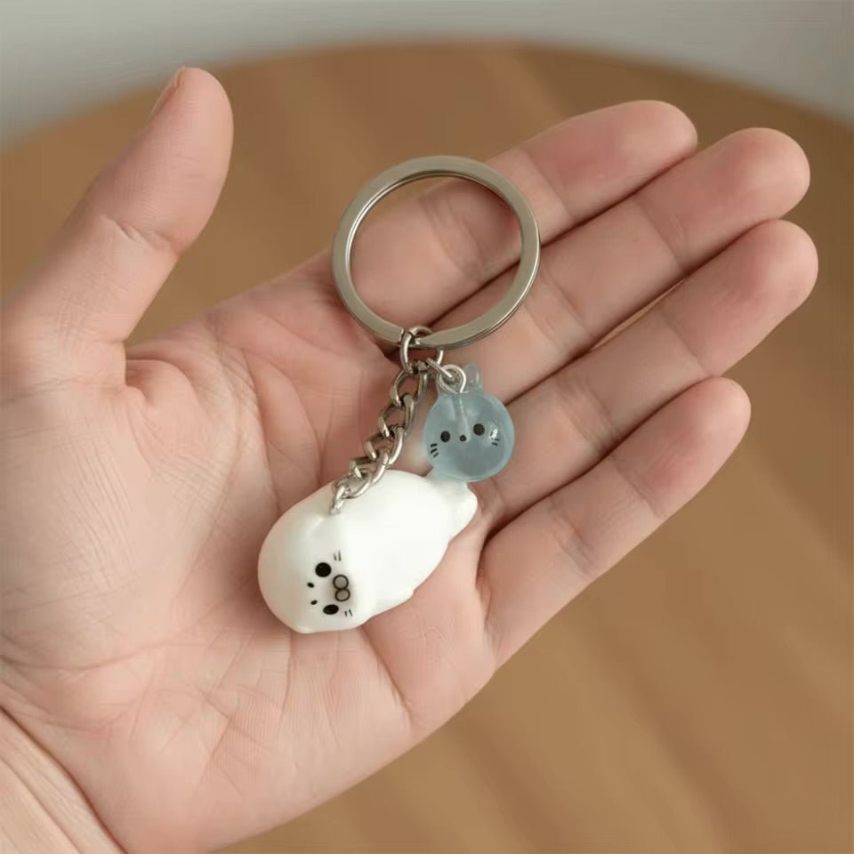 Cute sea lion keychain - Close Up | Pinky Promise