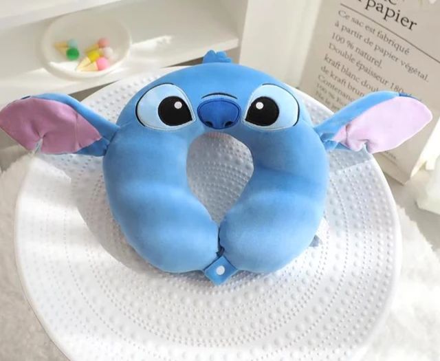 Stitch neck pillow