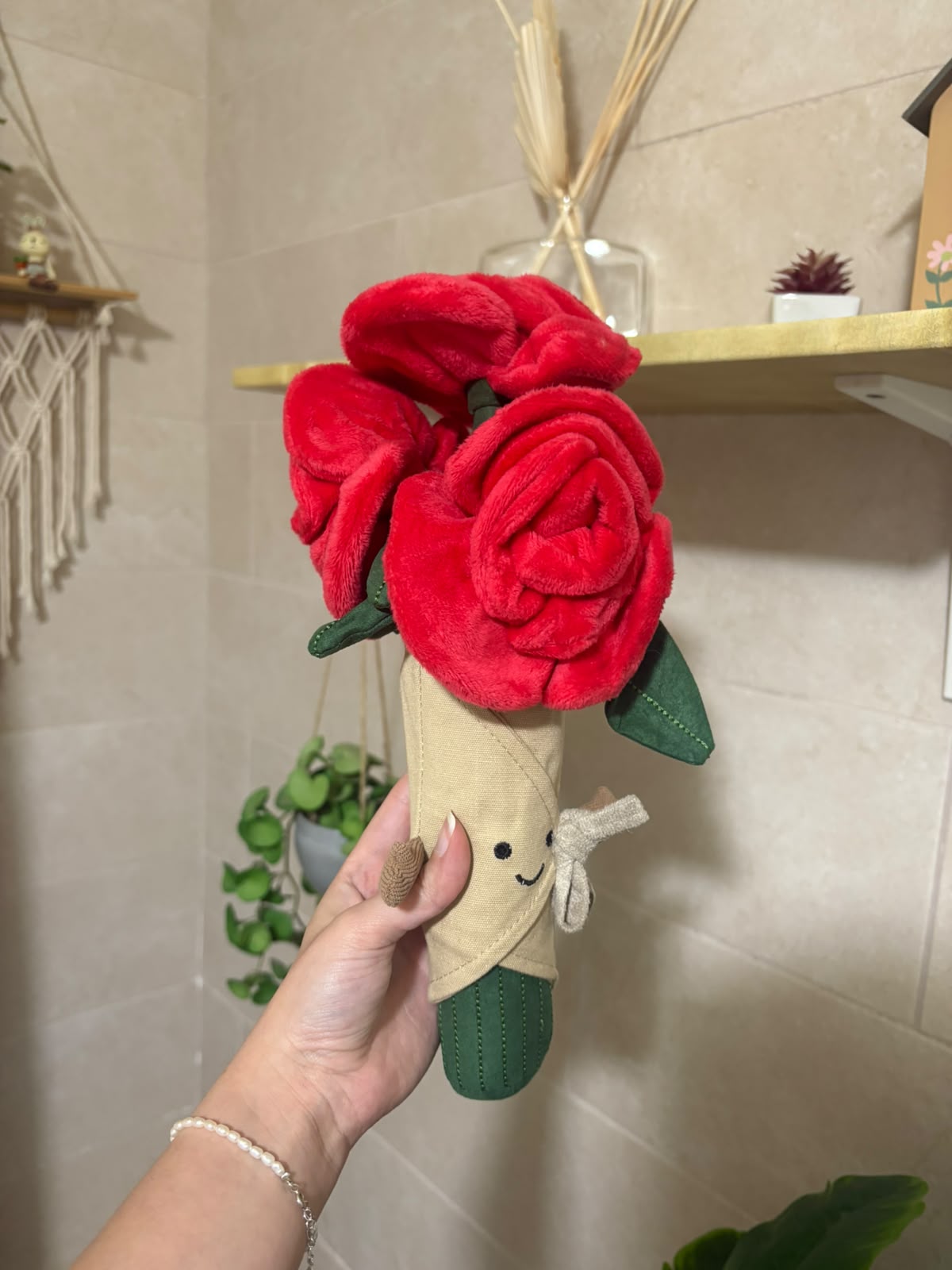 Flower / Roses bouquet plush - 30 cm - Photo 4 | Pinky Promise