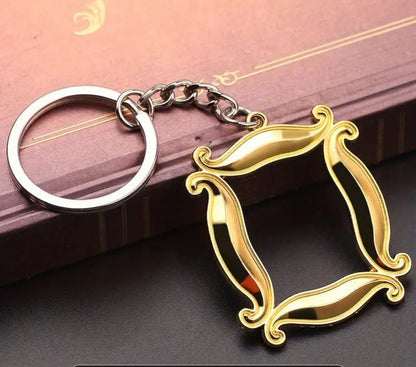 friends frame keychain - Close Up | Pinky Promise