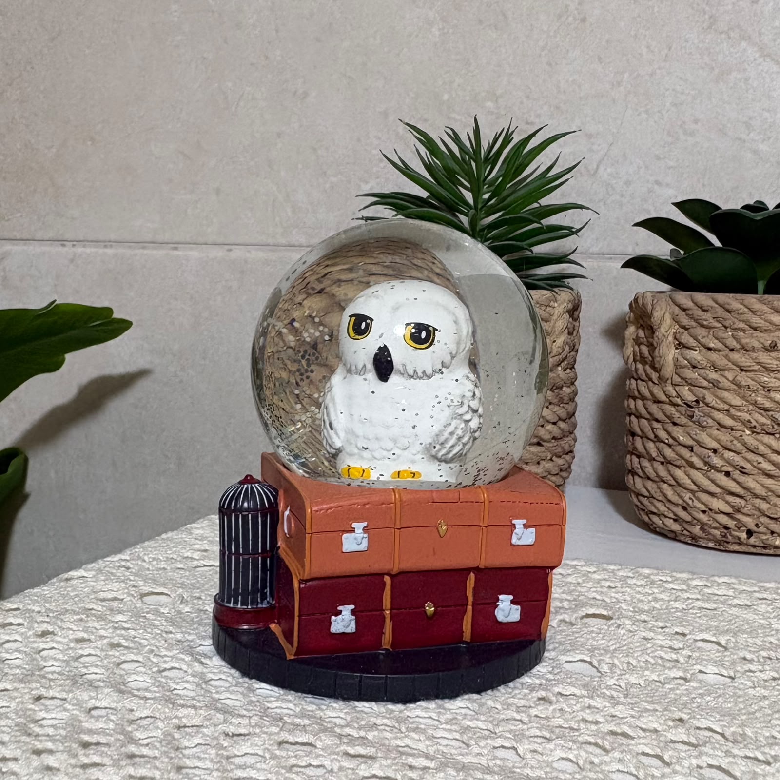 Harry Potter Hedwig Owl 9cm Mini Snow Globe – Luggage & Bird Cage Base Desk Decor - Close Up | Pinky Promise