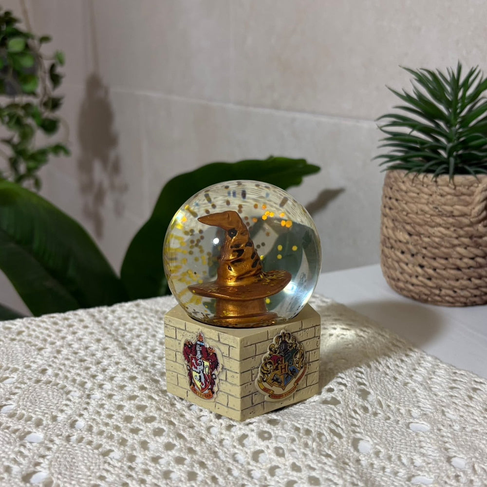 Harry Potter Sorting Hat 9cm Mini Snow Globe – Hogwarts Crests Base Desk Decor | Pinky Promise