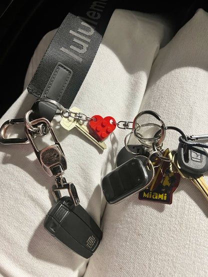 heart keychains - Close Up | Pinky Promise
