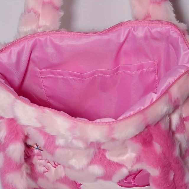 Hello kitty fuzzy hand bag - Photo 6 | Pinky Promise