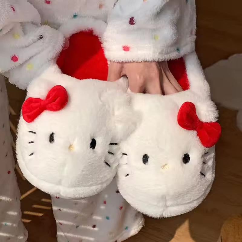 Hello kitty winter slippers - Close Up | Pinky Promise