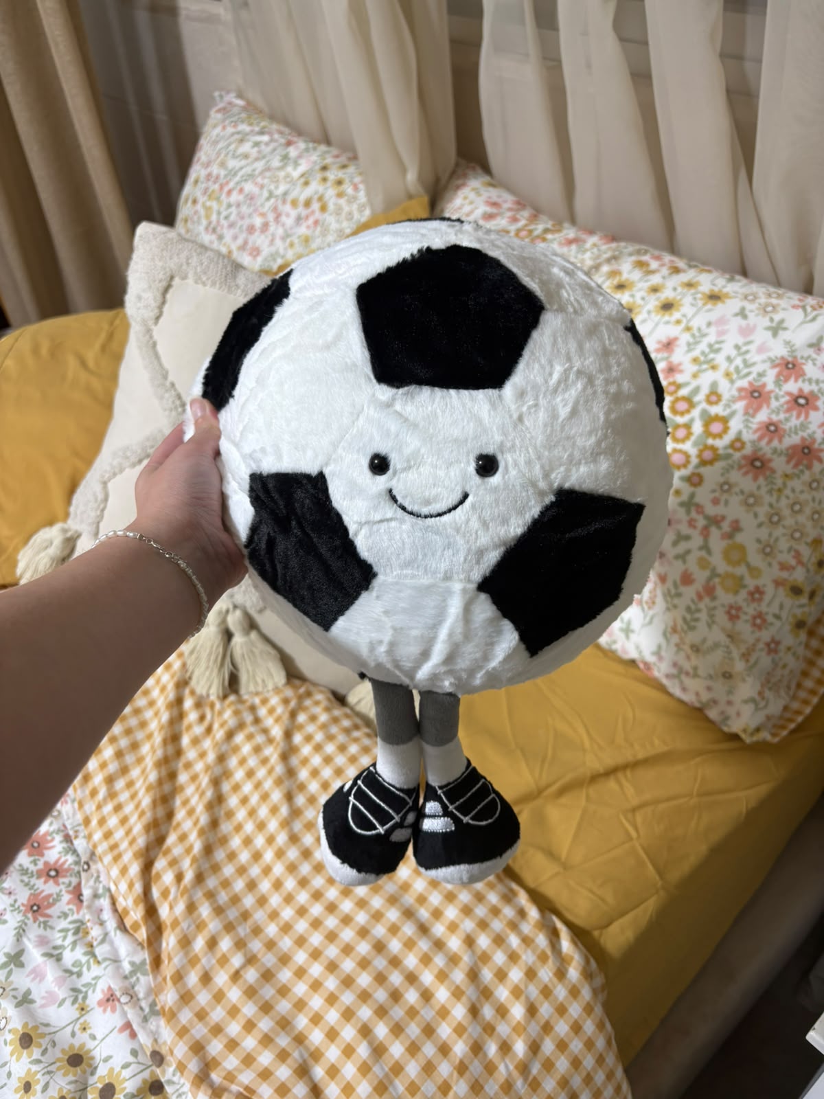 Kawaii Sports Ball Plushies – Basketball & Football - 30 cm - Photo 12 | Pinky Promise
