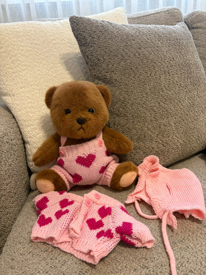 Love Me Bear Plush Toy – 28 cm