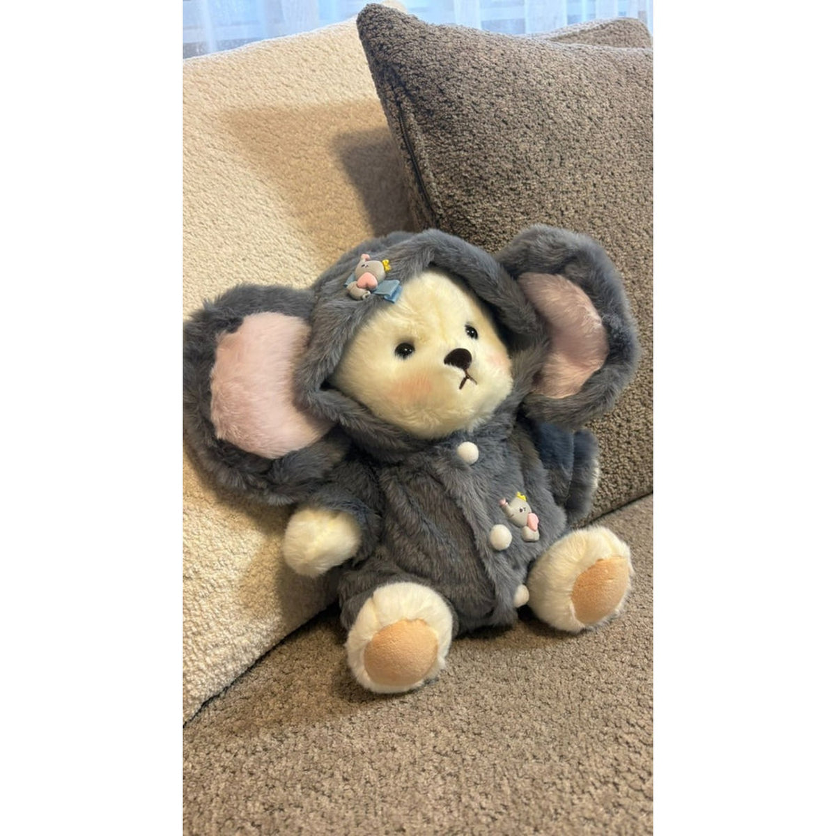 Love Me Bear Plush Toy – 28 cm