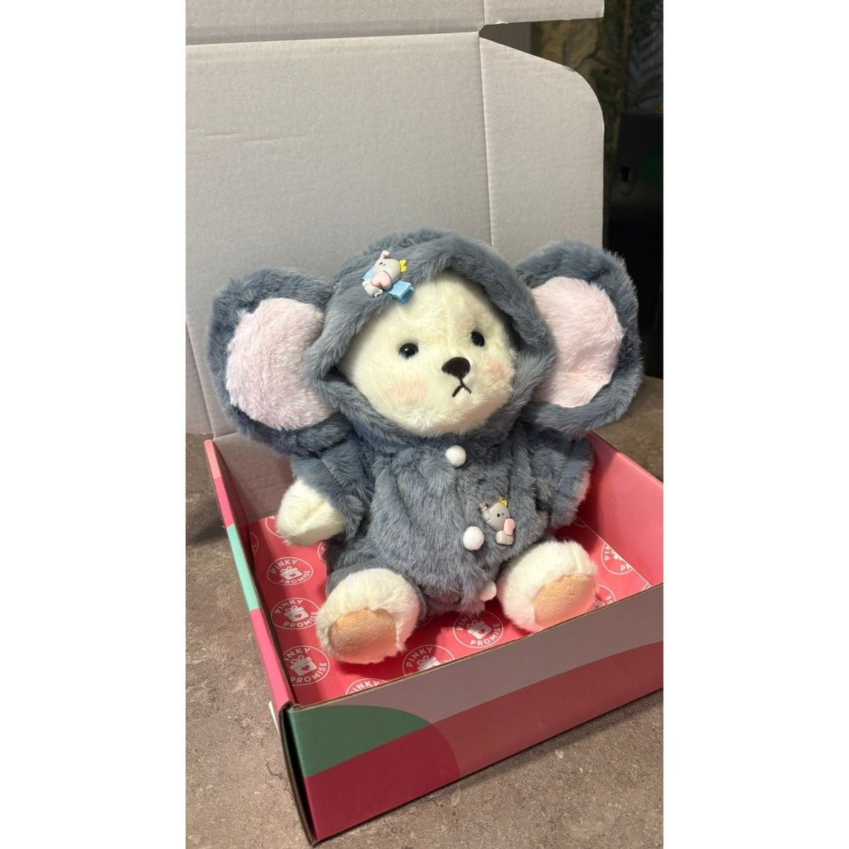 Love Me Bear Plush Toy – 28 cm