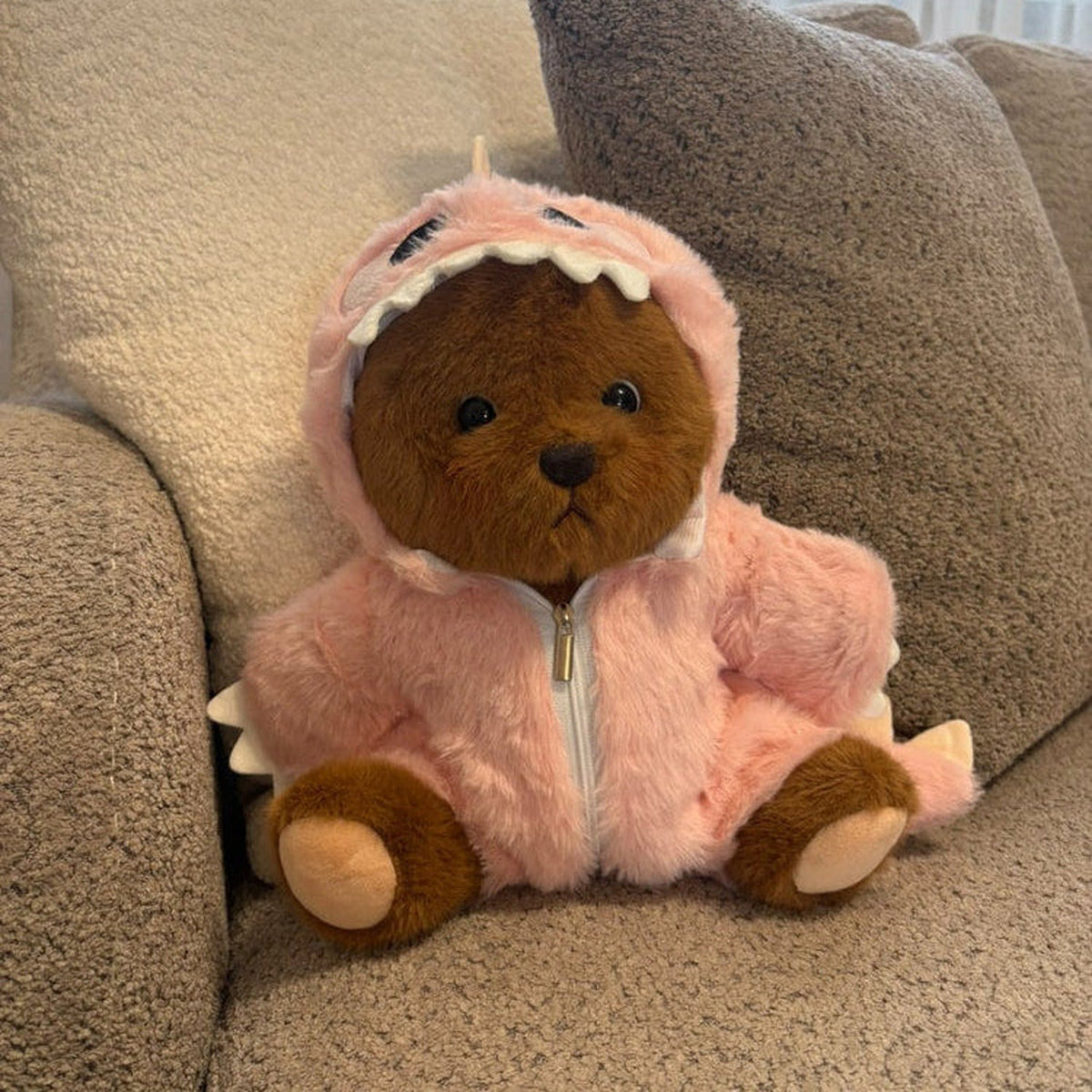 Love Me Bear Plush Toy – 28 cm