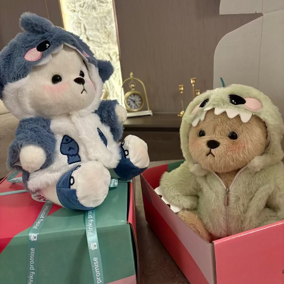 Love Me Bear Plush Toy – 28 cm