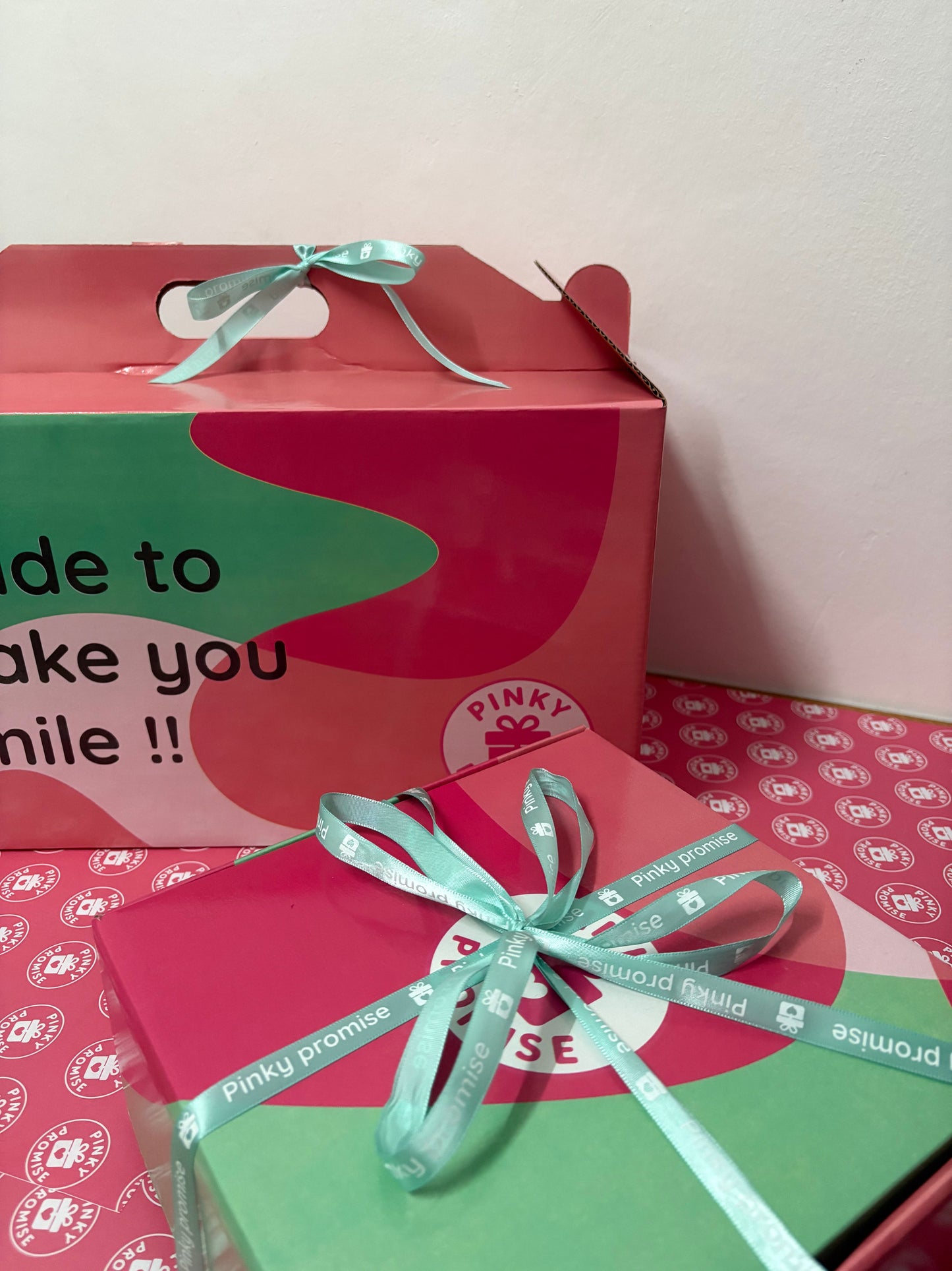 Make my order a gift package - Close Up | Pinky Promise