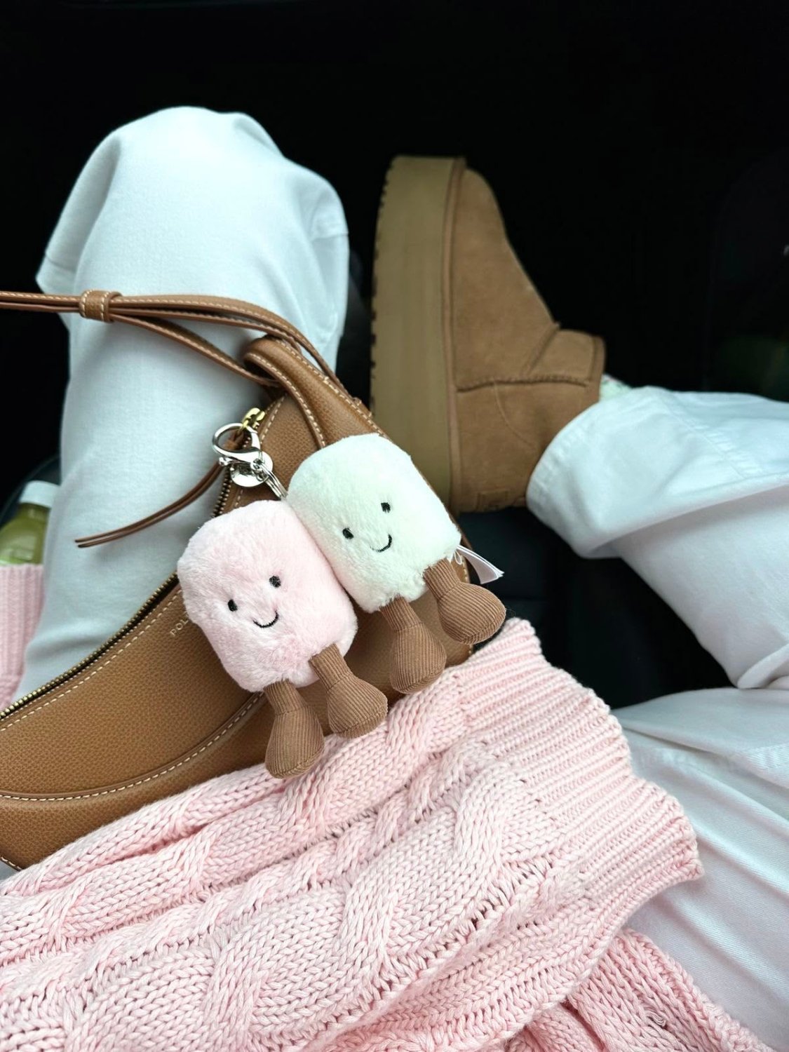 Marshmallow plush keychain - 10 cm - Photo 4 | Pinky Promise