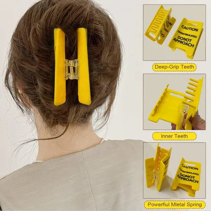 Over-simulated Funny hair clip - Close Up | Pinky Promise