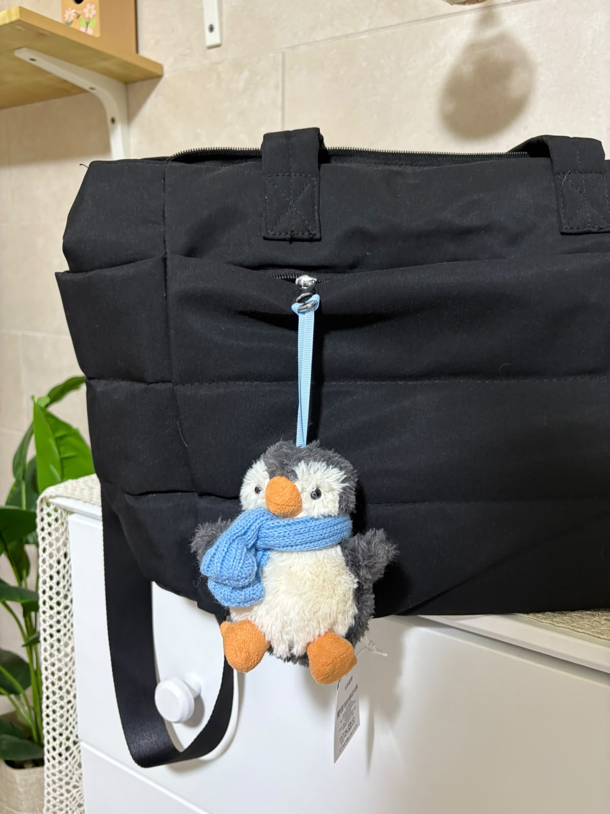 Penguin plush keychain - 10 cm - Photo 6 | Pinky Promise