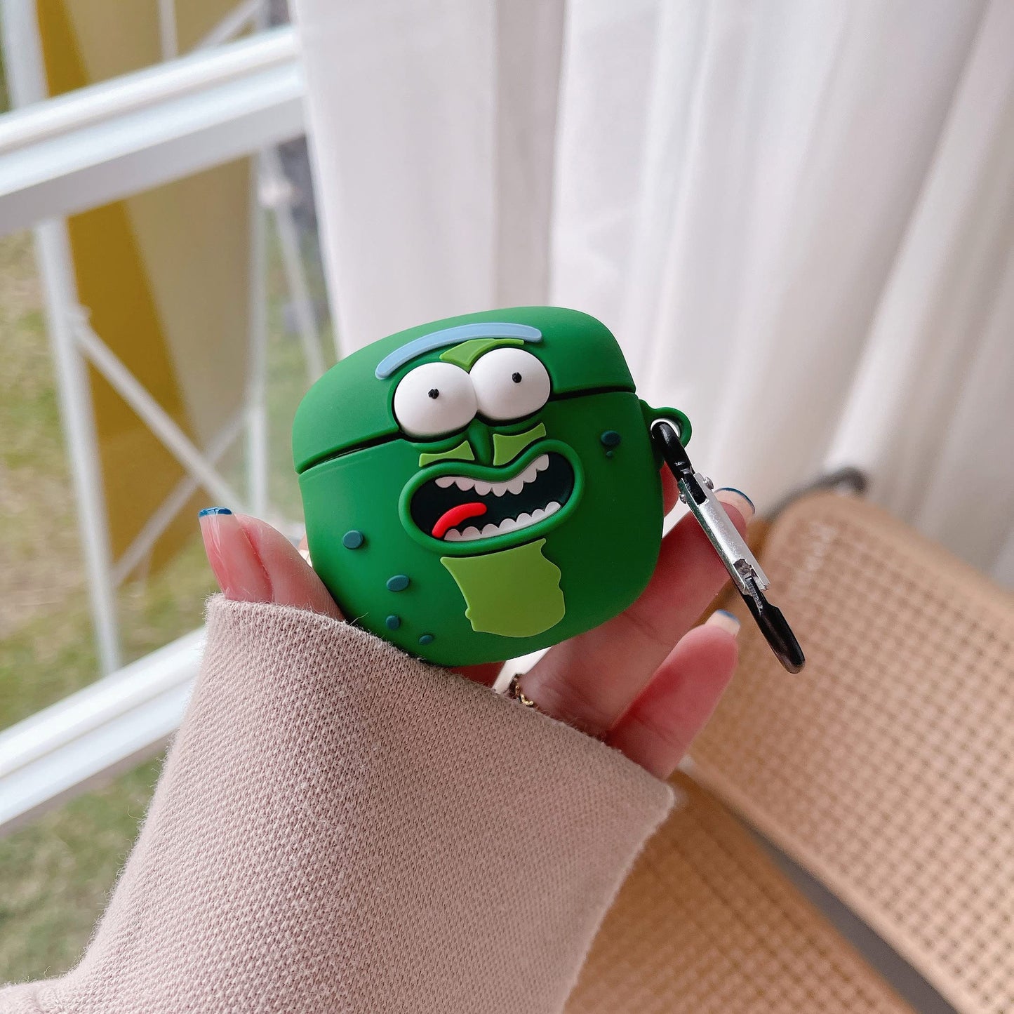 Pickle Rick airpods case - Close Up | Pinky Promise