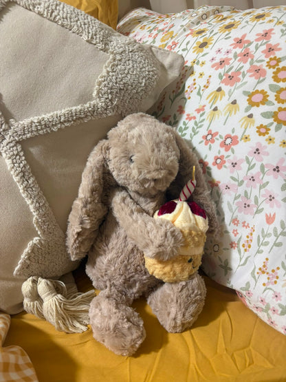 Plush Birthday Bunny with Cupcake – Cute Stuffed Animal Gift - 30 cm - Close Up | Pinky Promise