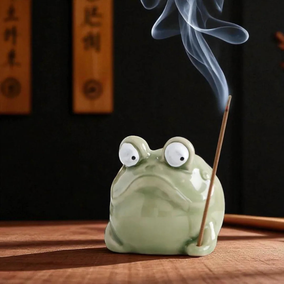 Quirky Ceramic Frog Incense / Bakhur Holder - Close Up | Pinky Promise