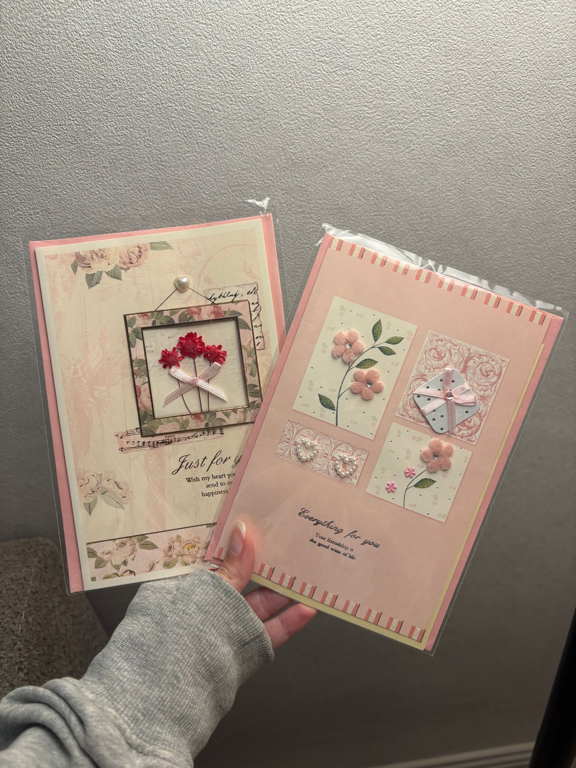 Buy Random Floral card at Pinky Promise