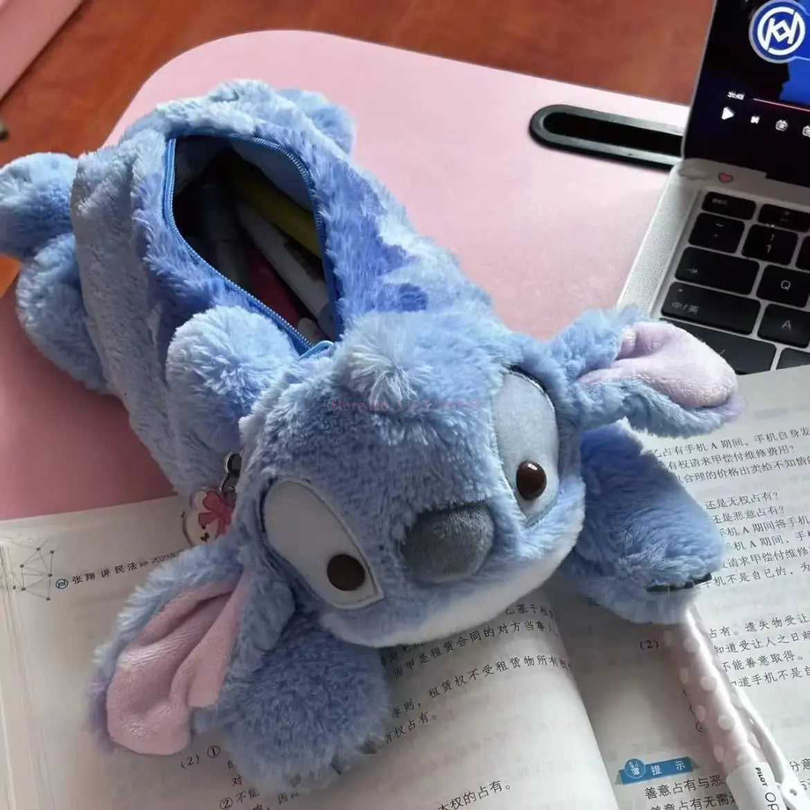 Stitch pencil Case - Close Up | Pinky Promise