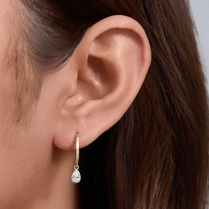 Teardrop Zircon Hoop Earrings - 925 Sterling Silver - Photo 6 | Pinky Promise