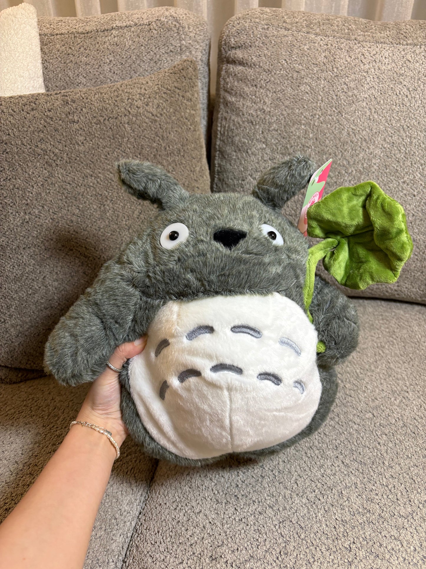 Totoro plush toy - Close Up | Pinky Promise